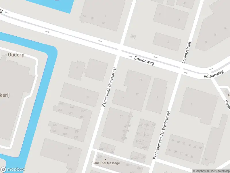 Brandweer met gepaste spoed naar de Kamerlingh Onnesstraat in Alkmaar