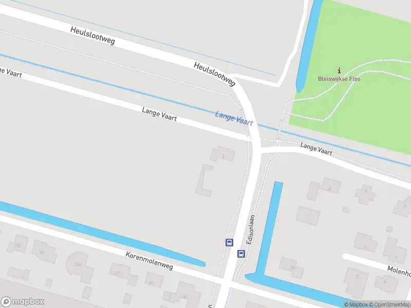 Ambulance met grote spoed naar de Lange Vaart in Bleiswijk