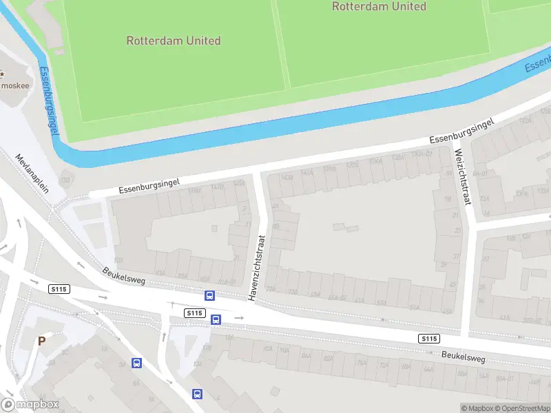 Ambulance met grote spoed naar de Havenzichtstraat in Rotterdam