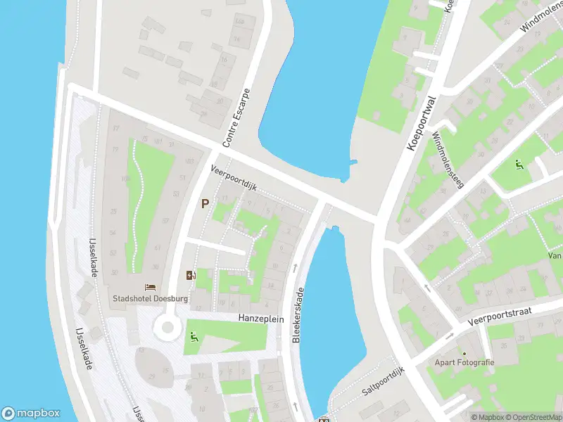 Politie naar de Veerpoortdijk in Doesburg vanwege aanrijding met letsel