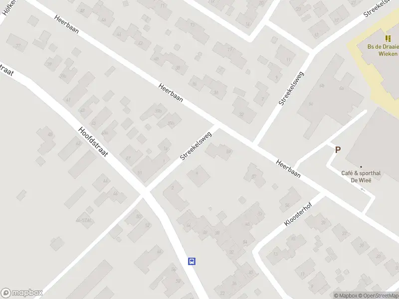 Ambulance met grote spoed naar de Streekelsweg in Posterholt