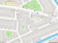 Ambulance met grote spoed naar de Keurenaerstraat in Delft