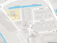 Ambulance met grote spoed naar de Molenwerfstraat in Alphen aan den Rijn