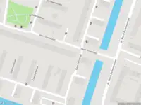 Ambulance met gepaste spoed naar de Geert Grootelaan in Vlaardingen