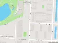 Brandweer met gepaste spoed naar de Stuyvesantlaan in Alphen aan den Rijn vanwege een buitenbrand