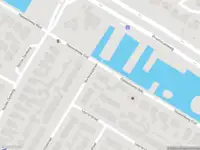 Ambulance met grote spoed naar de Haaswijkweg Oost in Dordrecht