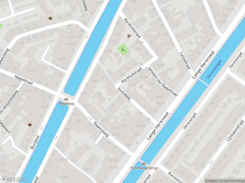 Ambulance met gepaste spoed naar de Koolsteeg in Haarlem