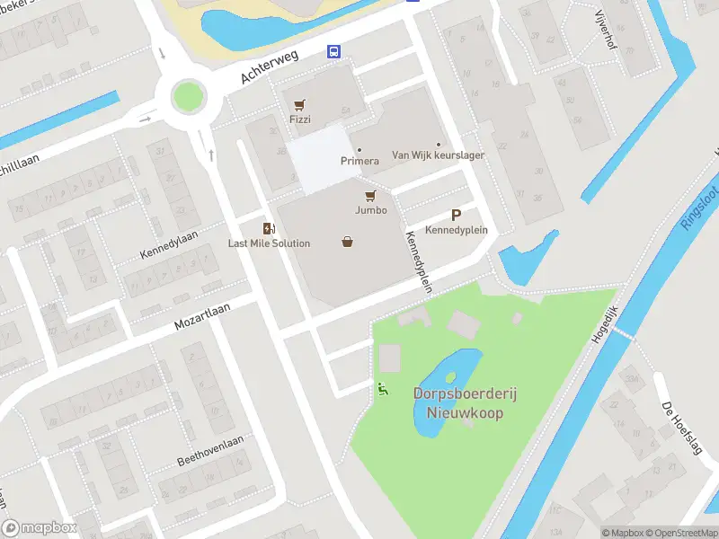 Ambulance met gepaste spoed naar de Kennedyplein in Nieuwkoop