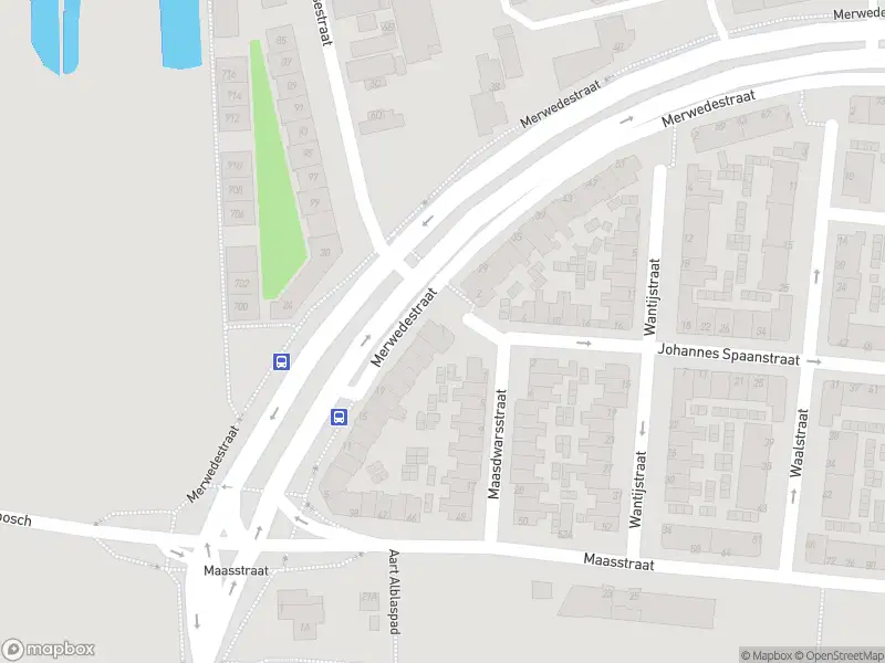 Ambulance met gepaste spoed naar de Johannes Spaanstraat in Dordrecht