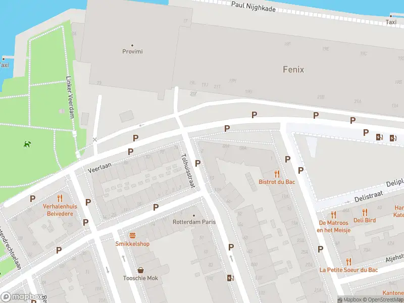 Ambulance met grote spoed naar de Tolhuisstraat in Rotterdam