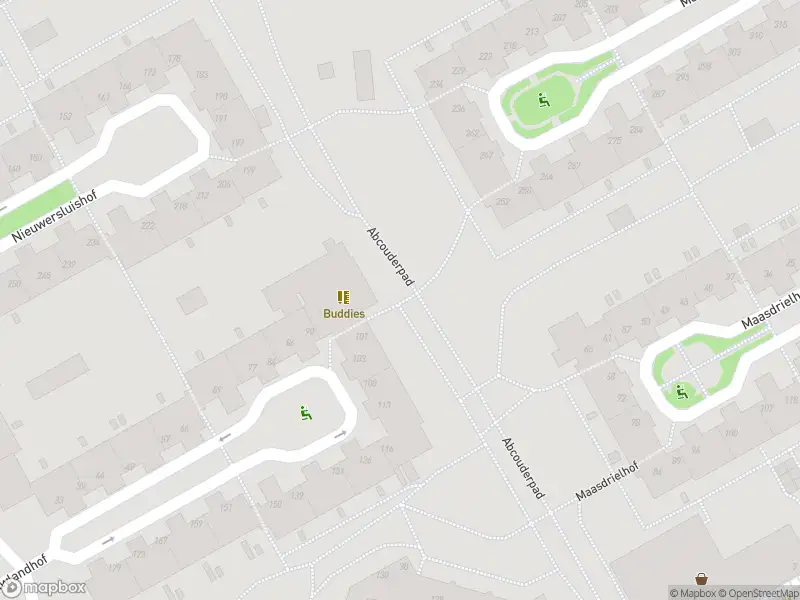 Ambulance met grote spoed naar de Nieuwlandhof in Amsterdam