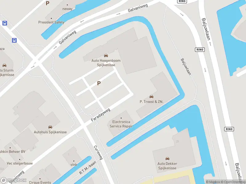 Ambulance met grote spoed naar de Faradayweg in Spijkenisse