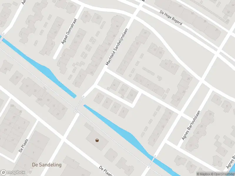 Ambulance met gepaste spoed naar de Roelof Duyckstraat in Hendrik-Ido-Ambacht