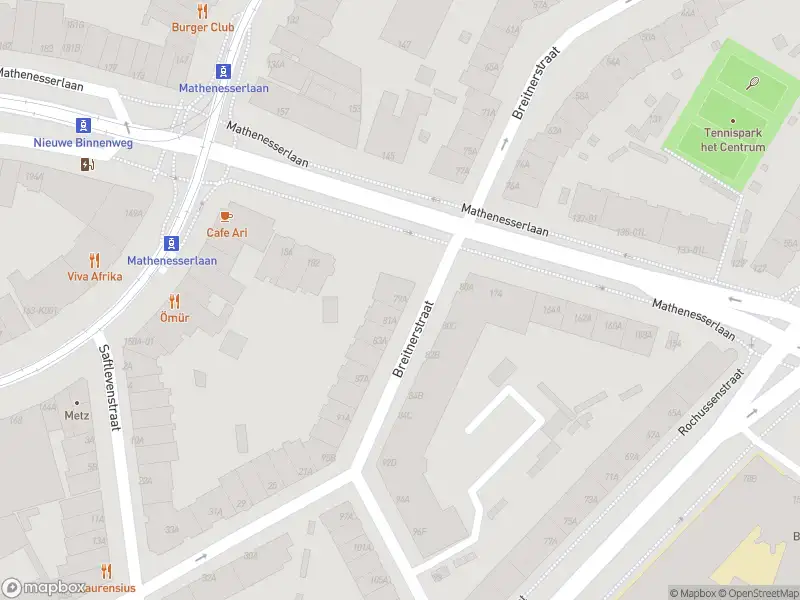 Ambulance met gepaste spoed naar de Breitnerstraat in Rotterdam