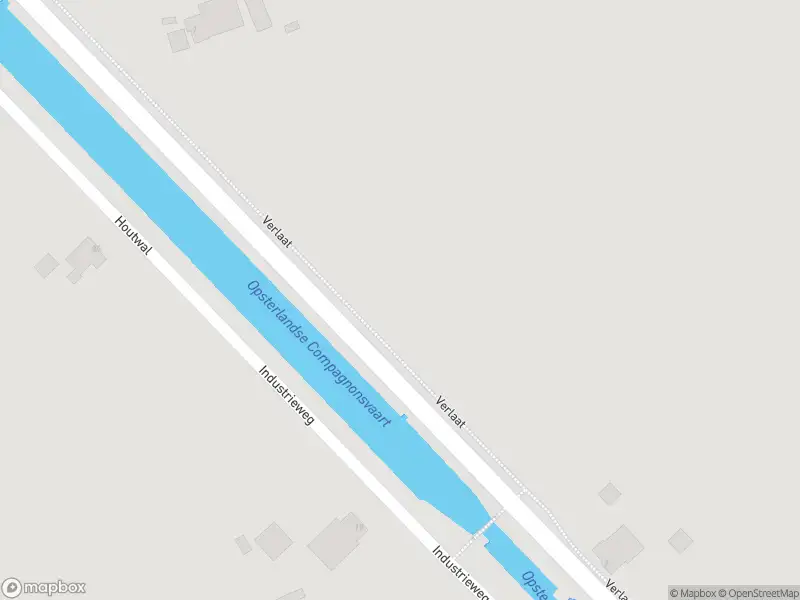 Brandweer met grote spoed naar de Verlaat in Fochteloo vanwege voertuigen te water