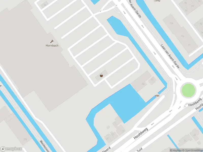 Ambulance met grote spoed naar de Laan van Avant-Garde in Nieuwerkerk aan den IJssel