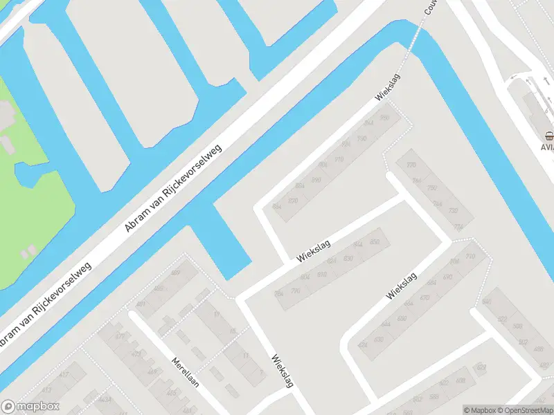 Ambulance met grote spoed naar de Wiekslag in Capelle aan den IJssel