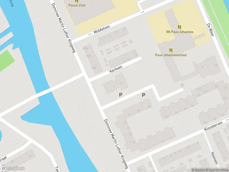 Ambulance met gepaste spoed naar de Dobbeven in Zaandam