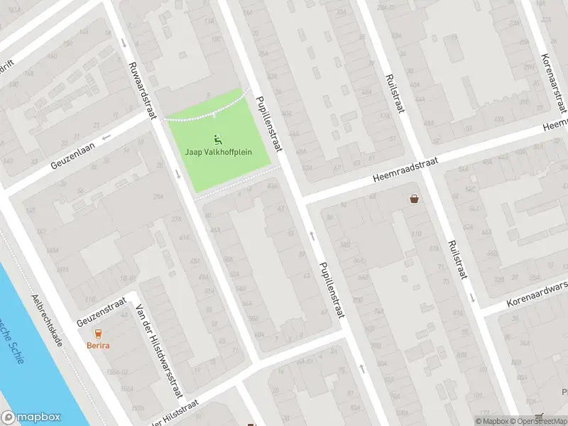 Ambulance met grote spoed naar de Pupillenstraat in Rotterdam