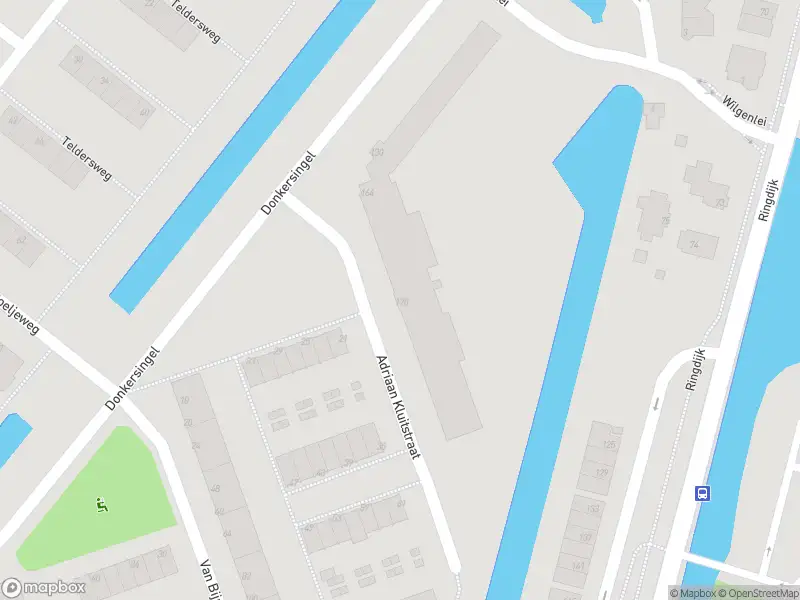 Ambulance met grote spoed naar de Adriaan Kluitstraat in Rotterdam