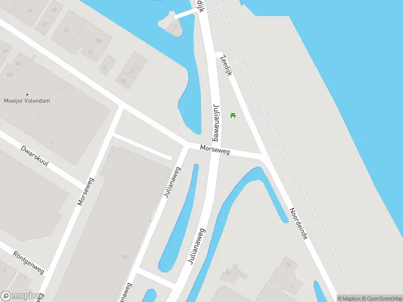 112 melding Ambulance met gepaste spoed naar de Zeedijk in Volendam