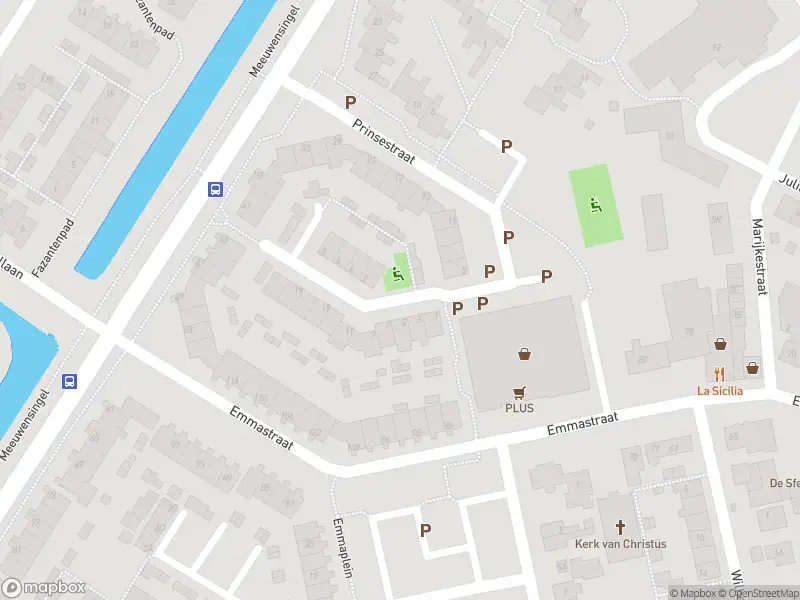 Ambulance met gepaste spoed naar de Alkenburg in Rozenburg