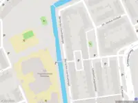 Brandweer met grote spoed naar de Bernardus IJzerdraatsingel in Schiedam