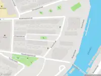 Ambulance met gepaste spoed naar de Jonathanhof in Amsterdam