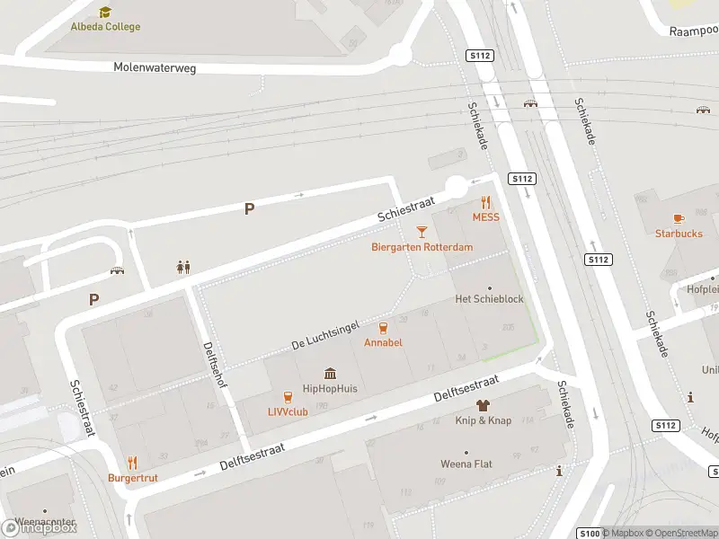 Ambulance met grote spoed naar de Schiestraat in Rotterdam