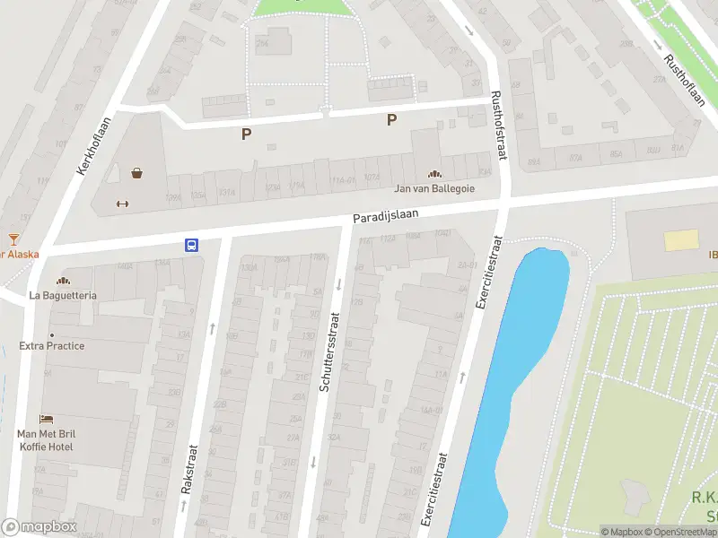 Ambulance met grote spoed naar de Schuttersstraat in Rotterdam