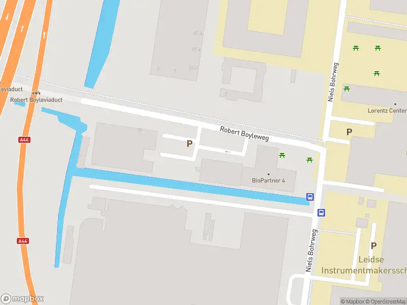 Politie met grote spoed naar de Robert Boyleweg in Leiden vanwege ongeval met letsel