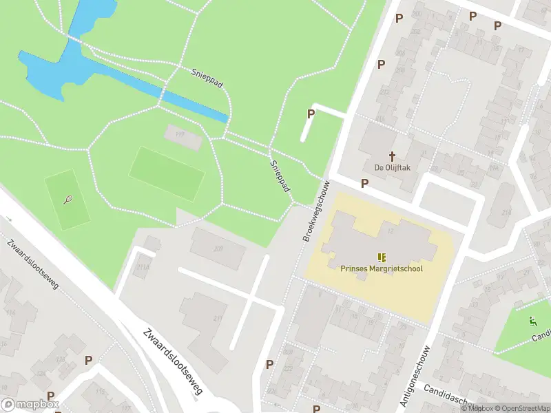 Ambulance met grote spoed naar de Broekwegschouw in Zoetermeer