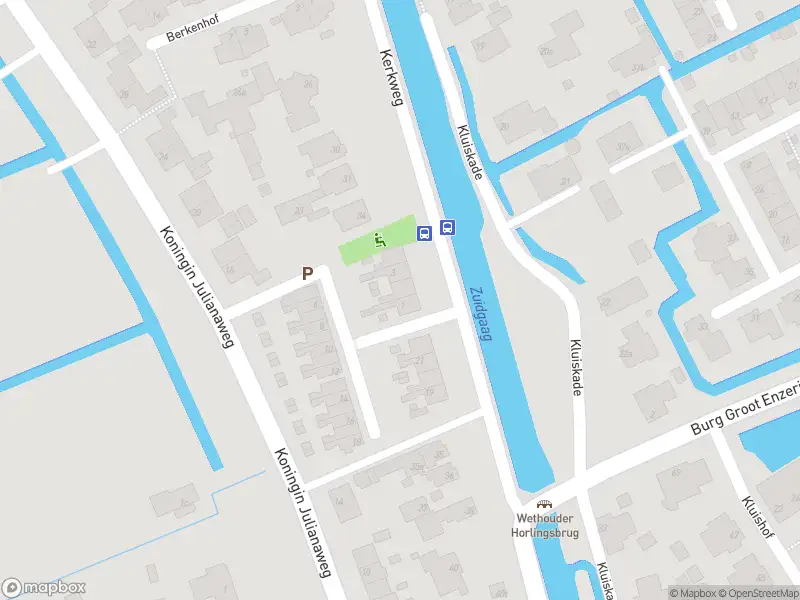 Ambulance met grote spoed naar de Nieuw Huis ter Lucht in Maasland