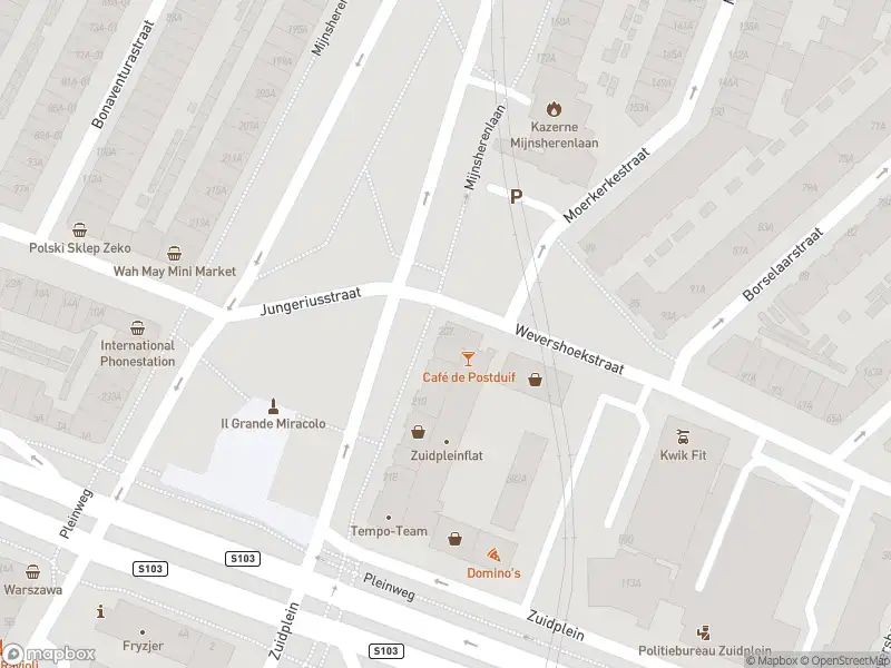 Ambulance met grote spoed naar de Zuiderterras in Rotterdam