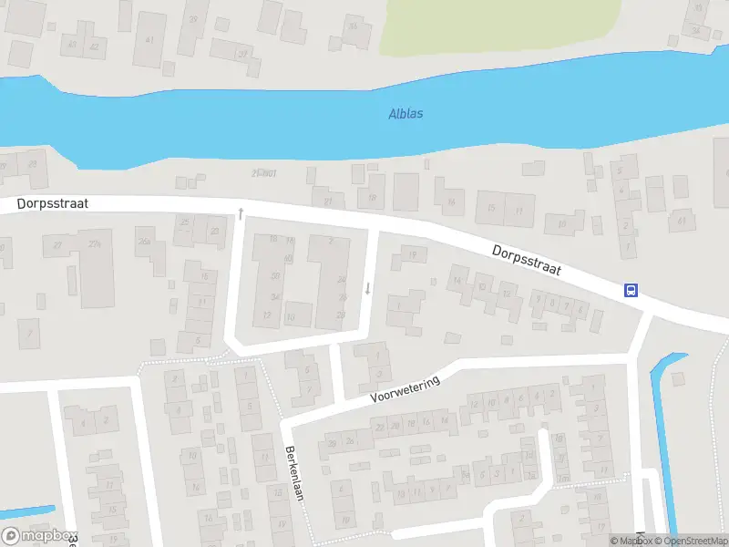 Ambulance met grote spoed naar de Burgemeester Boudet van Damstraat in Oud-Alblas