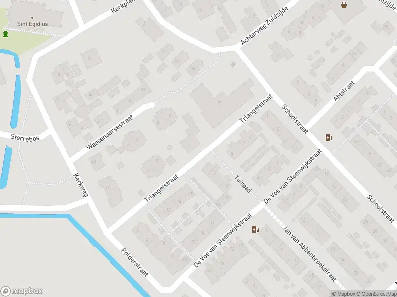 Ambulance met grote spoed naar de Triangelstraat in Abbenbroek