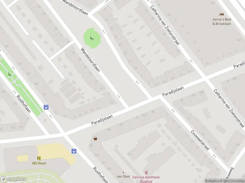 Ambulance met gepaste spoed naar de Wandeloordlaan in Rotterdam