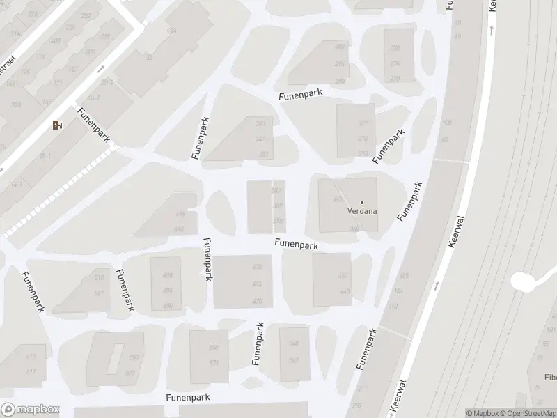 Ambulance met grote spoed naar de Funenpark in Amsterdam