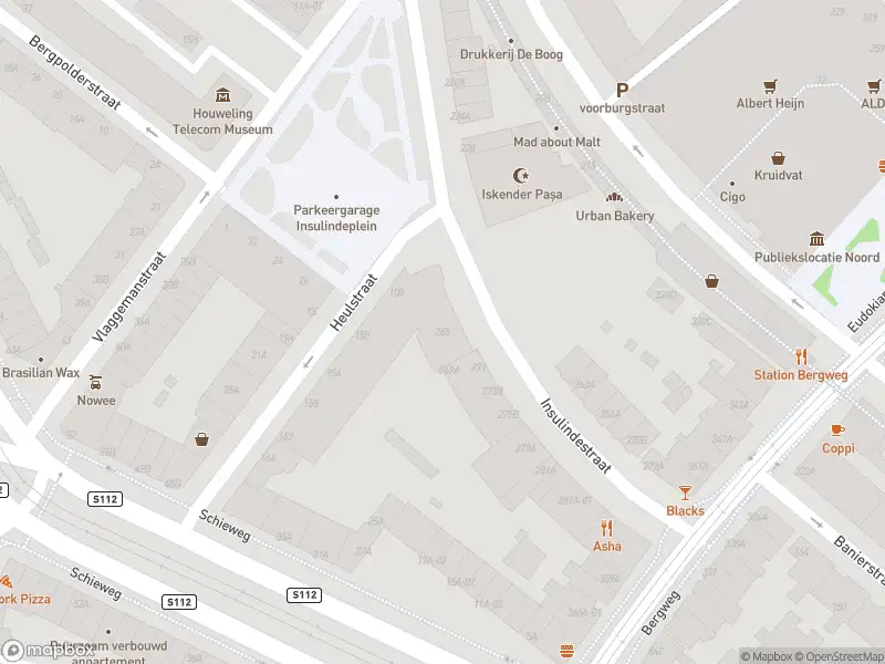 Ambulance met grote spoed naar de Insulindestraat in Rotterdam