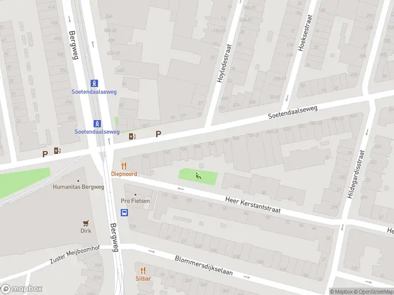 Ambulance met grote spoed naar de Soetendaalseweg in Rotterdam