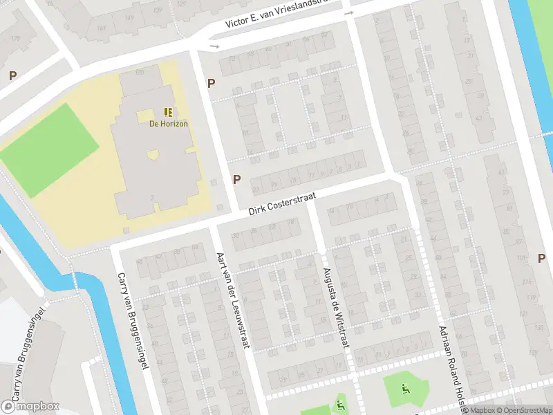 Ambulance met grote spoed naar de Dirk Costerstraat in Rotterdam