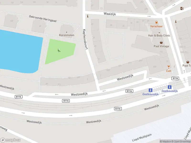 Ambulance met grote spoed naar de Kapiteinsbuurt in Rotterdam