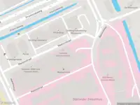 Ambulance met grote spoed naar de Maelsonstraat in Hoorn