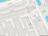 Ambulance met grote spoed naar de Amalia van Solmsstraat in Dordrecht