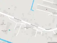 Ambulance met grote spoed naar de Blaaksedijk Oost in Heinenoord