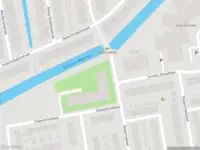 Ambulance met gepaste spoed naar de Darius Milhaudstraat in Leiden