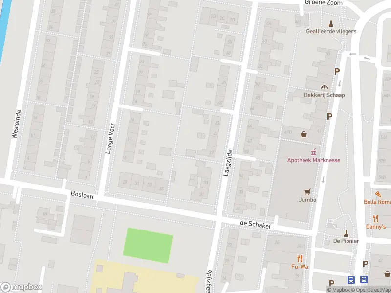 Brandweer met gepaste spoed naar de Lange Voor in Marknesse vanwege waarnemen gaslucht