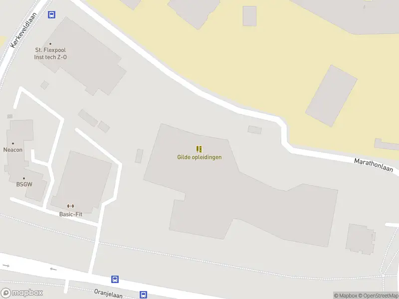 Ambulance met grote spoed naar de Marathonlaan in Roermond