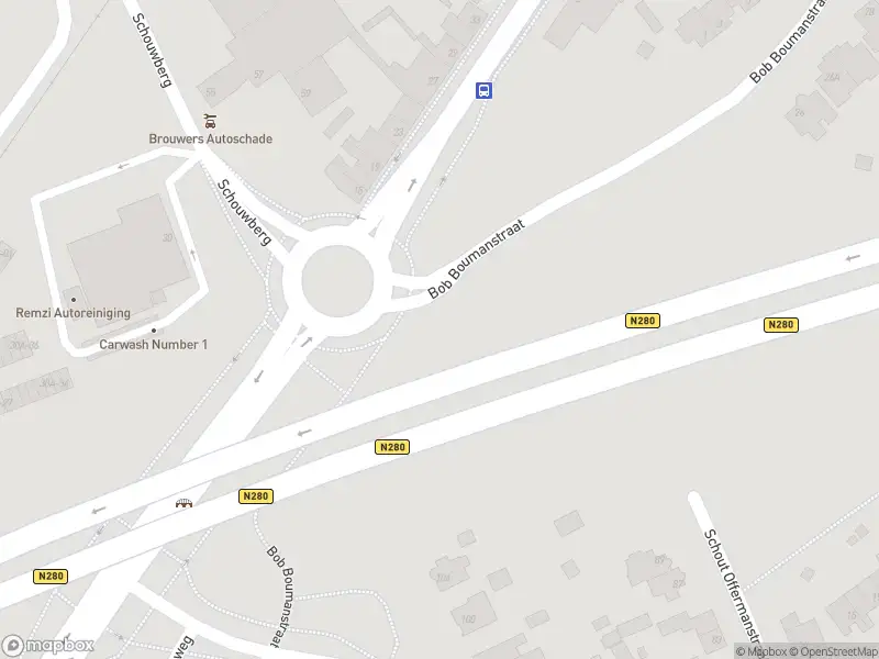 Politie naar de Koninginnelaan in Roermond vanwege aanrijding met letsel