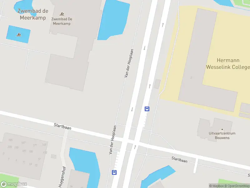 Ambulance met gepaste spoed naar de Van Heuven Goedhartlaan in Amstelveen